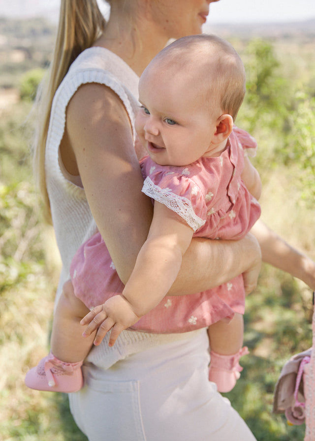 Vestito rosa con farfalle ricamate - majoral