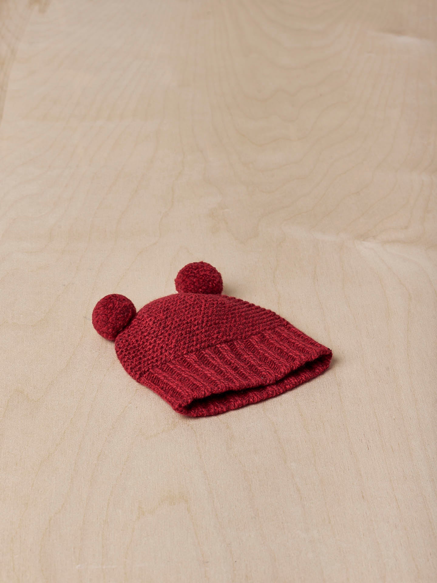 Cappellino in varie colorazioni e misure in LANA MERINOS e CASHMERE - WEDOBLE