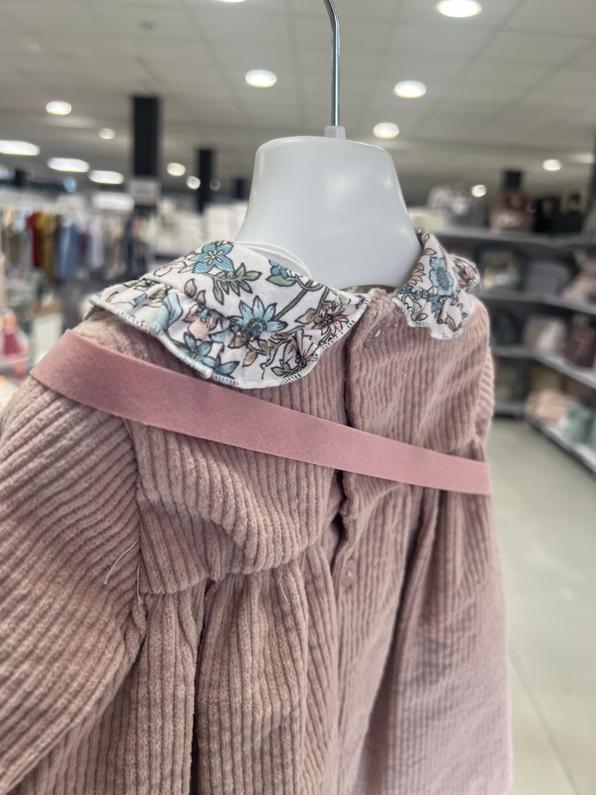 Abitino in velluto rosa con bordetta dalla 3 alla 12 mesi — Lalalù