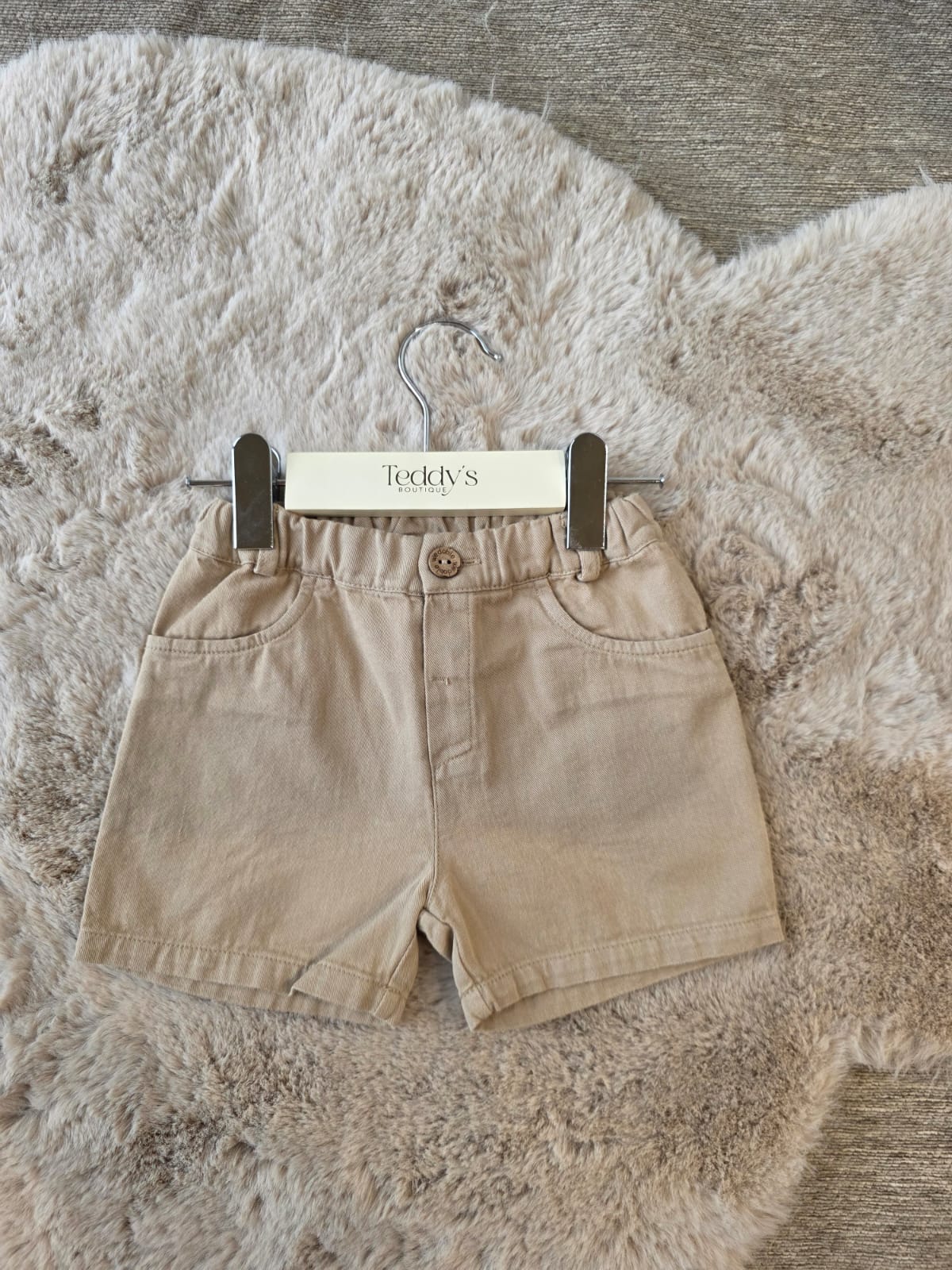 Polo e shorts sabbia - Wedoble