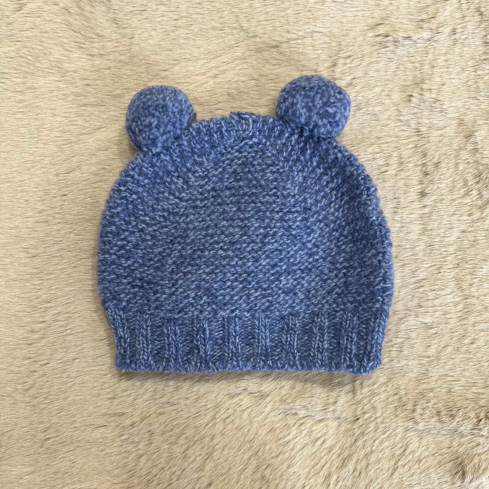 Cappellino in varie colorazioni e misure in LANA MERINOS e CASHMERE - WEDOBLE