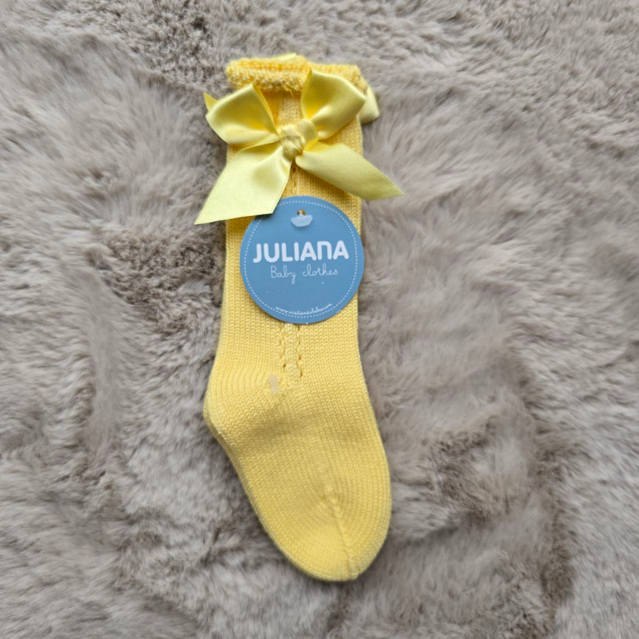 Completo 2 pezzi giallo con gonnellina a volant fiorata - Juliana