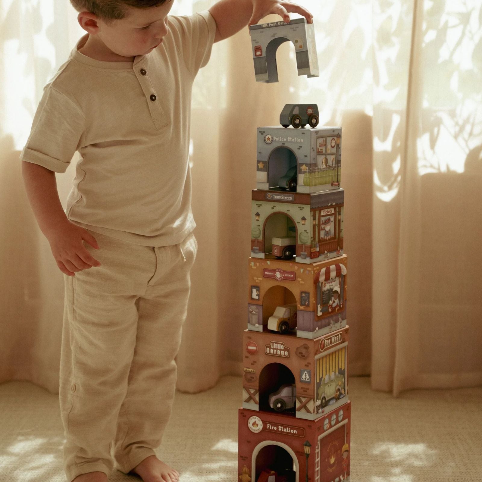 Torre impilabile e 6 auto - Little Dutch