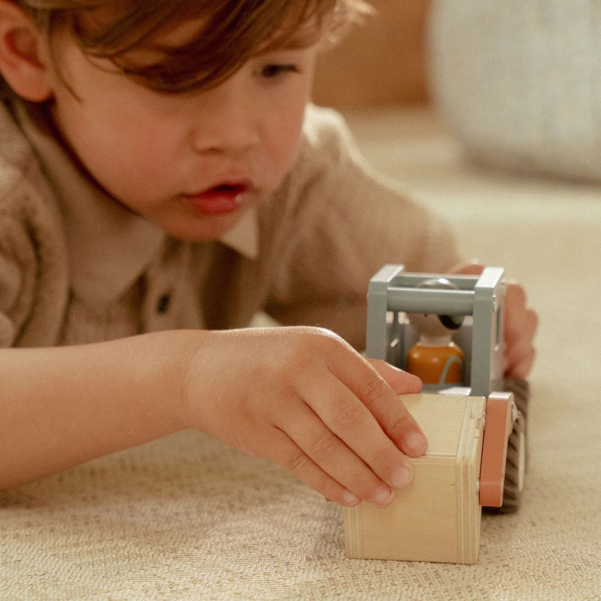 Camion con gru e personaggio - Little Dutch