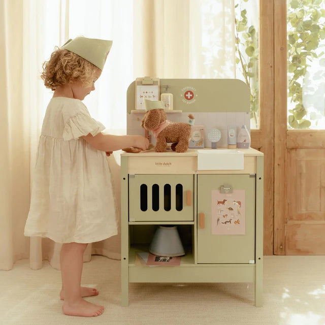 Studio veterinario in legno - Little Dutch