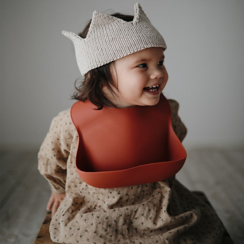Bavetta in silicone Mushie — Arabian Spice