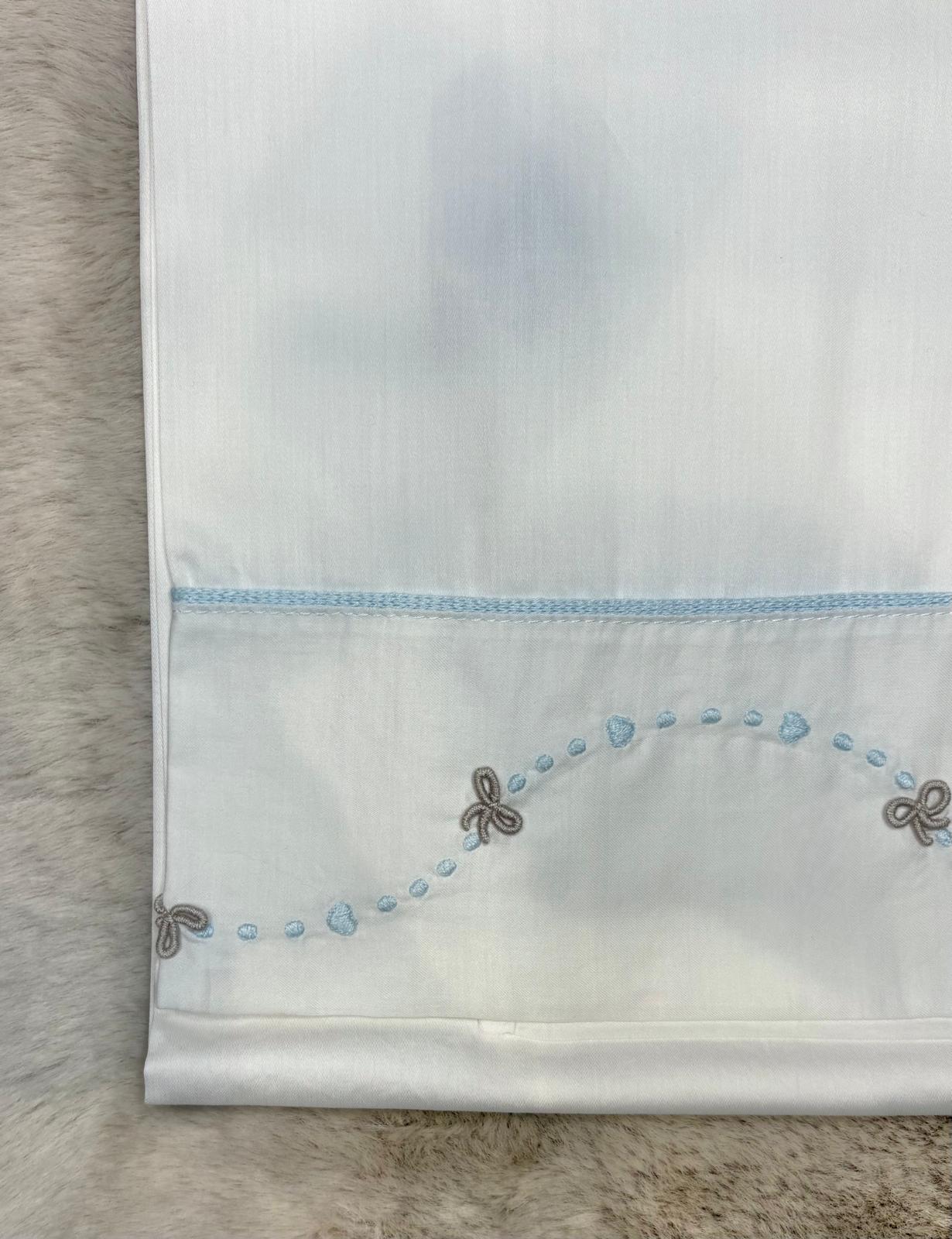 Set 3pz Lenzuolino con rifiniture azzurro e tortora - Marlù