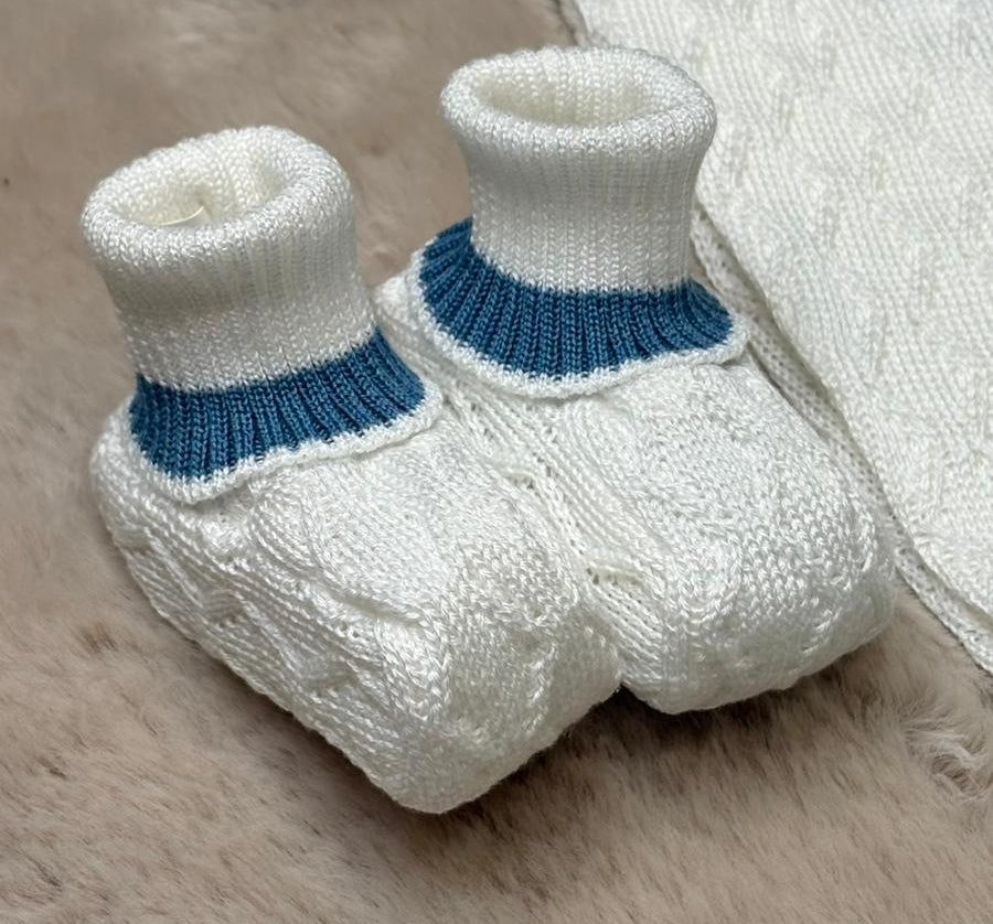 Completo in filo Salopette e Cardigan Blu e Bianco - Marlù