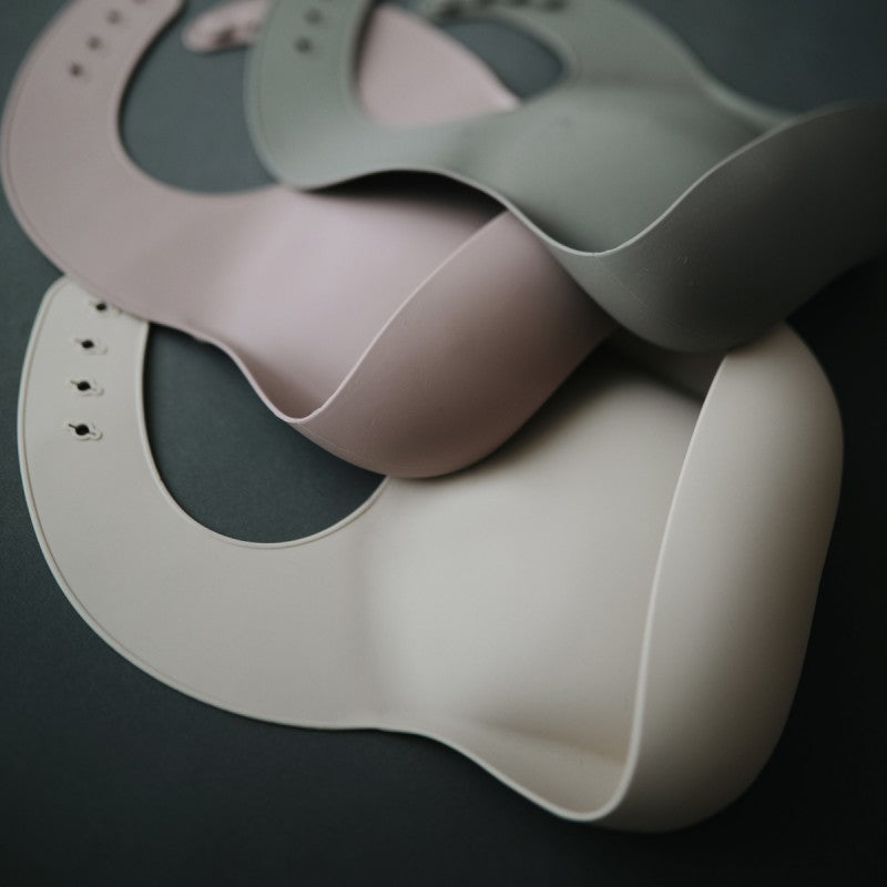 Bavetta in silicone Mushie — Sunshine