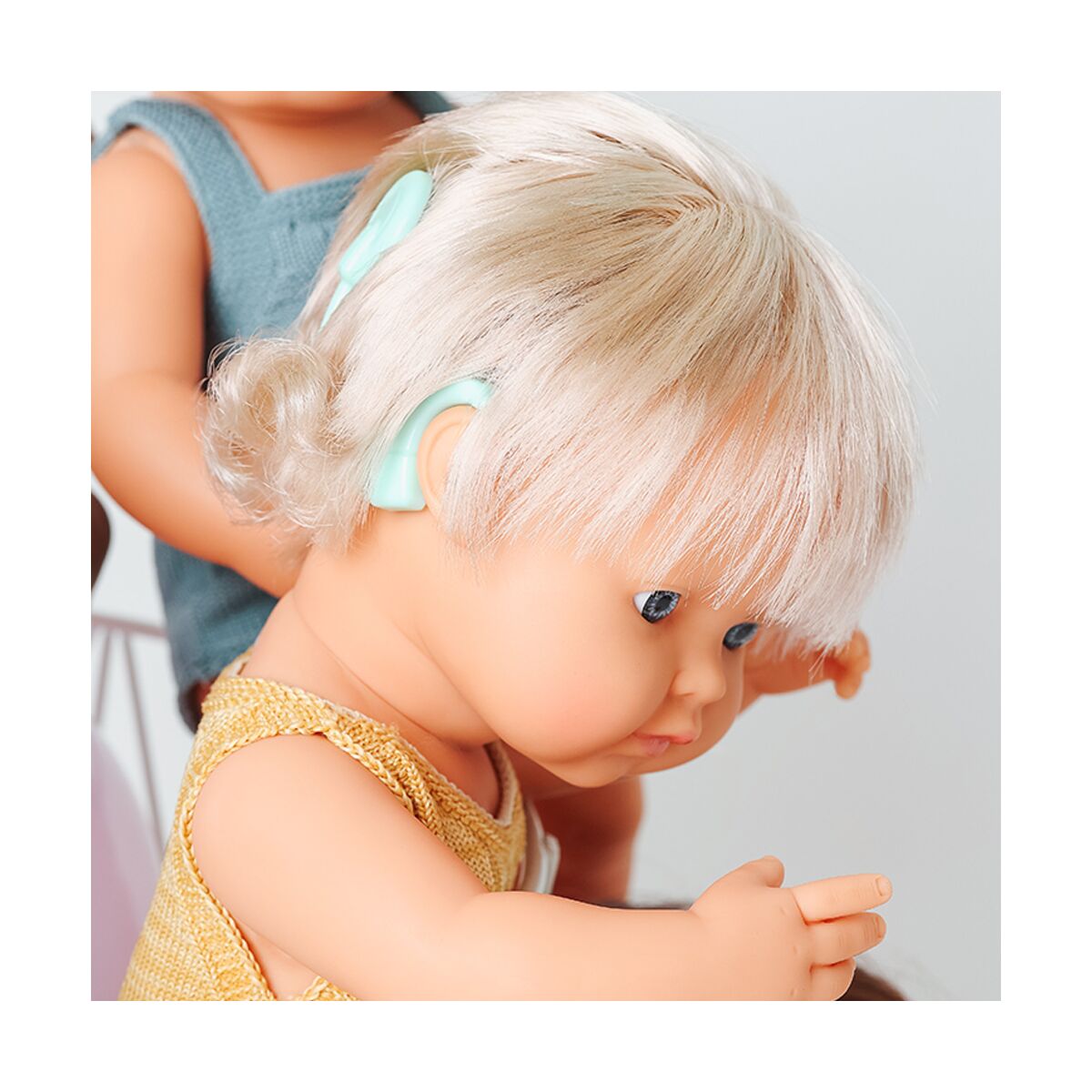 Bambola con Impianto Cocleare 38cm - Miniland