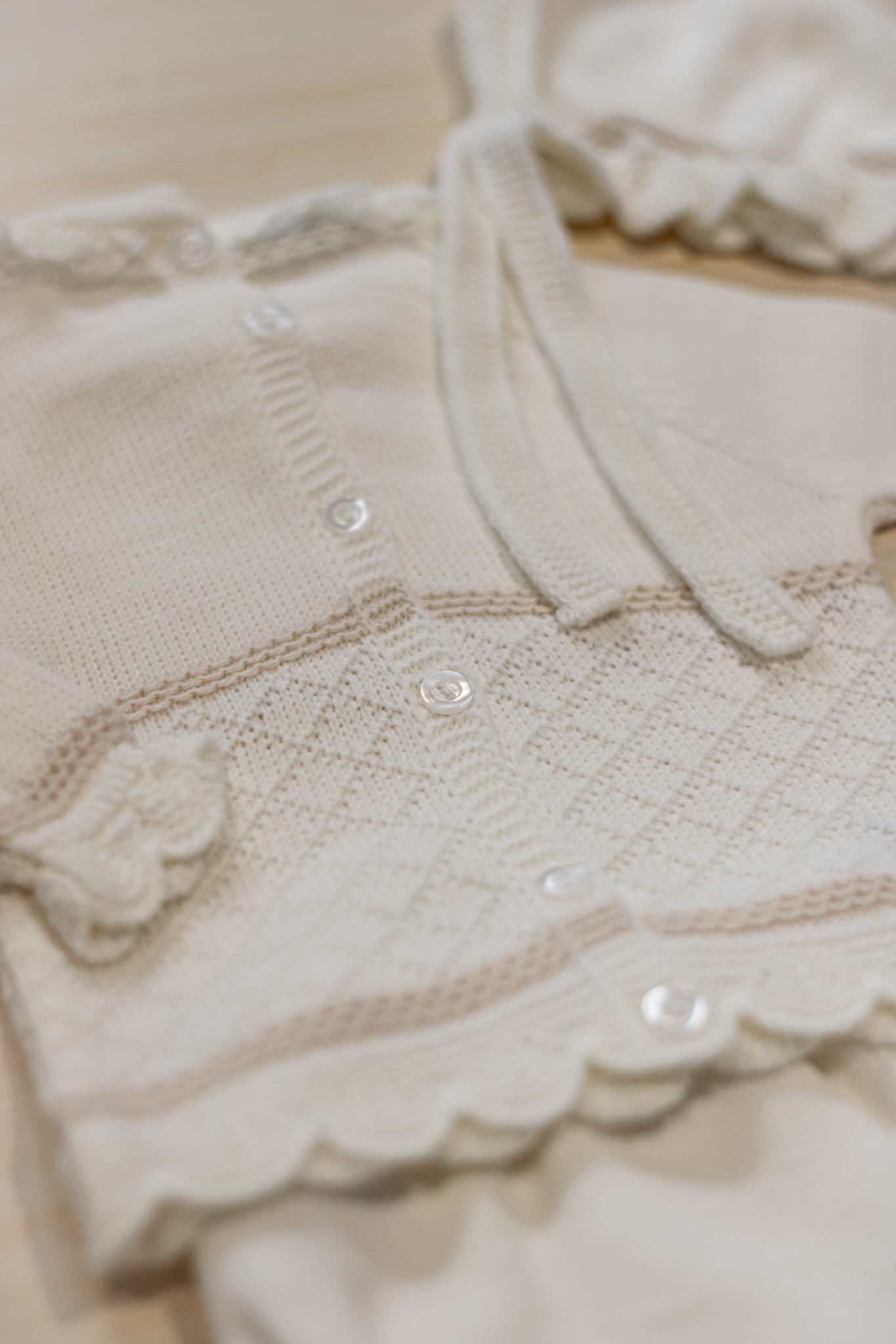 Completino 3 pezzi con pantaloncino crema - Juliana