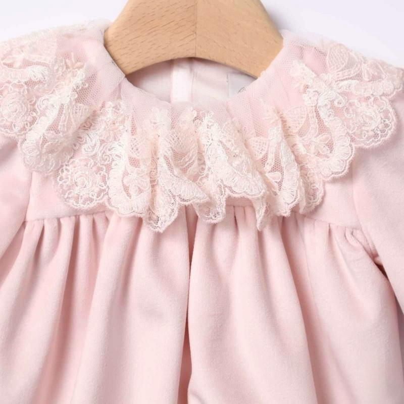 Set Nascita Rosa in Velour con Pizzo Rebrodé - Marlù