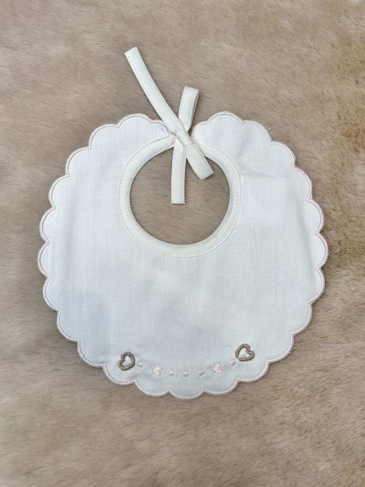 Bavetta con ricamo cuori col rosa - Marlù