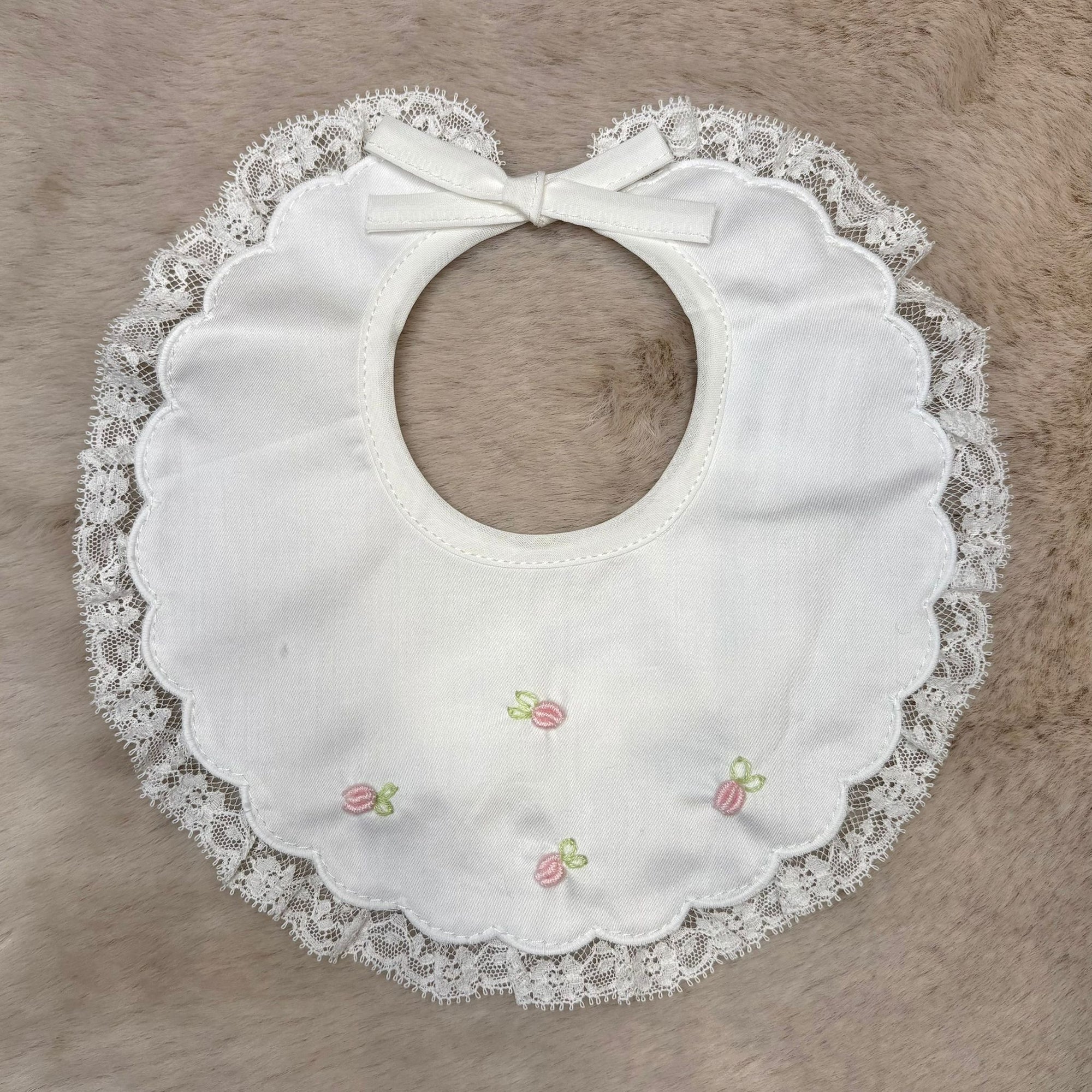 Bavetta con ricamo roselline e pizzo - Marlù