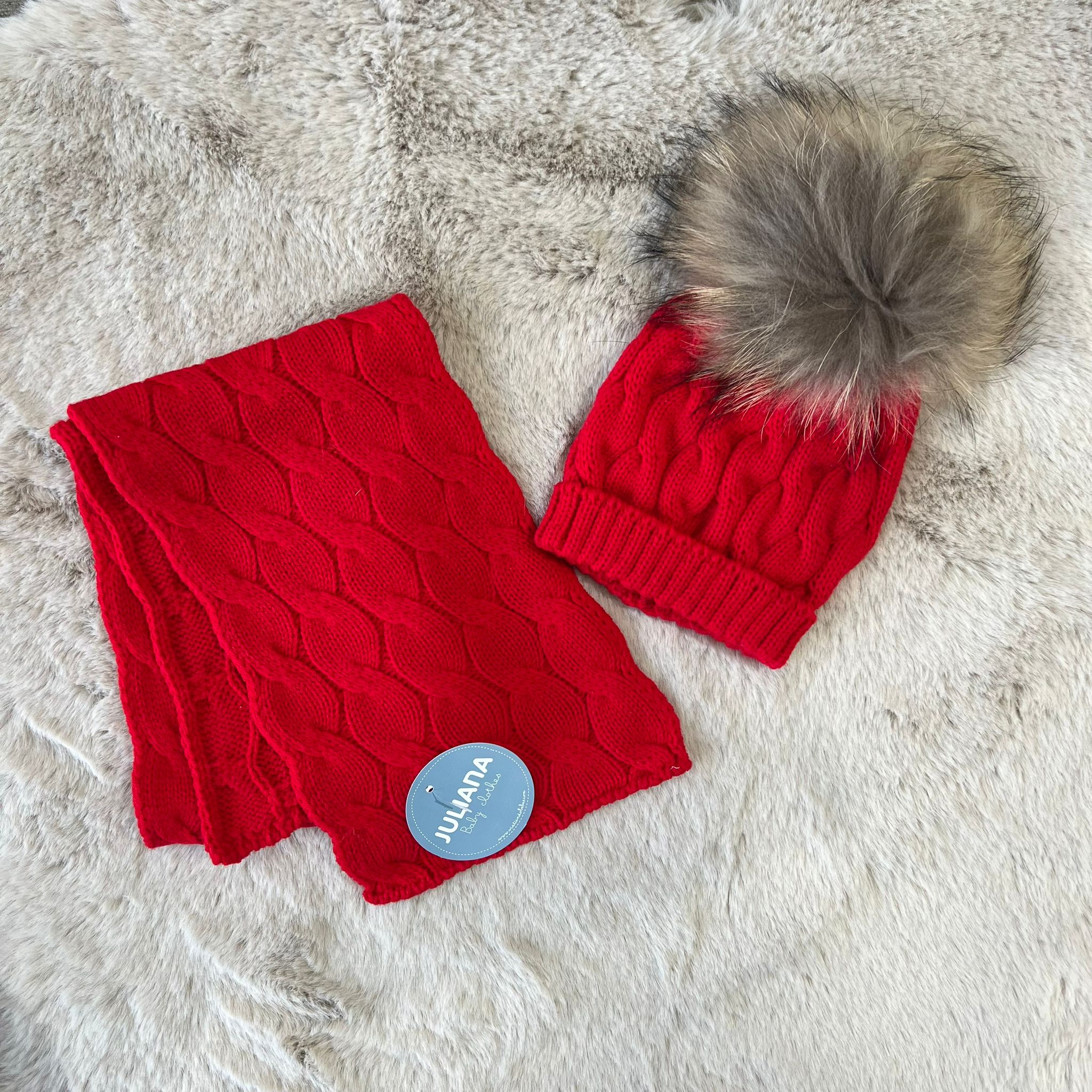 Cappellino e sciarpa in varie colorazioni rosso - Juliana