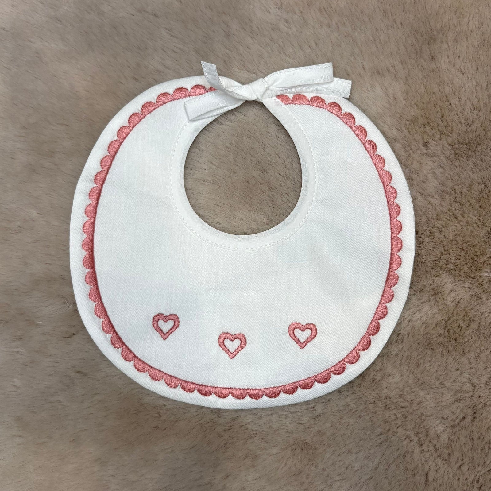 Bavetta con ricamo cuori - Marlù