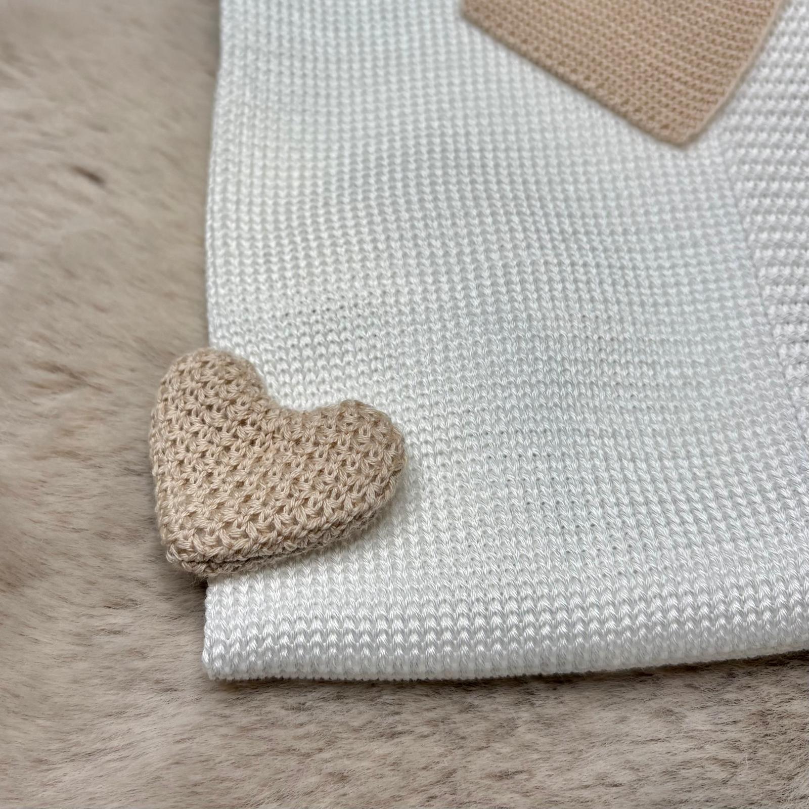 Copertina in filo beige e bianca - Marlù