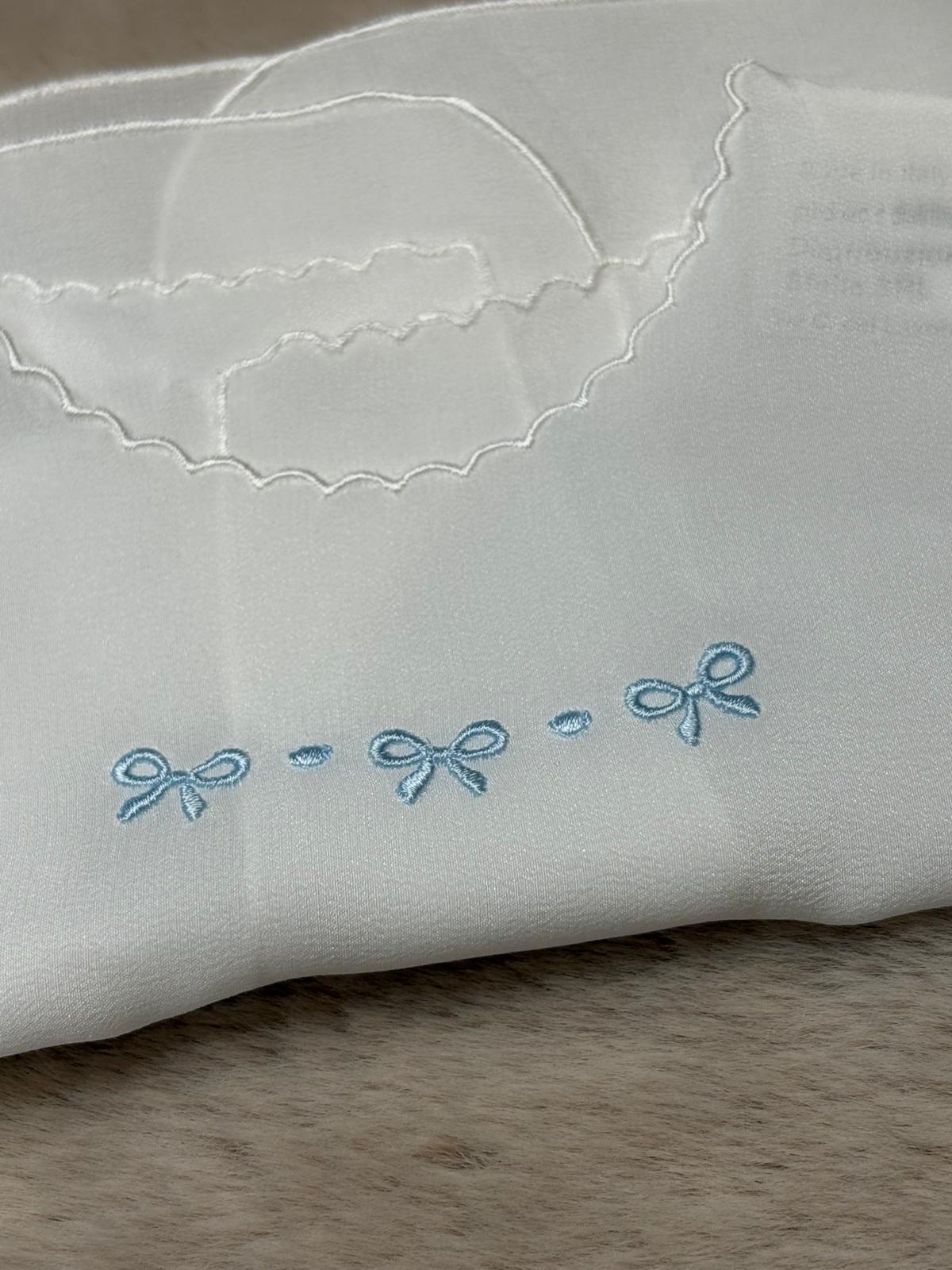 Camicetta della fortuna con ricamo azzurro 100% seta - Marlù