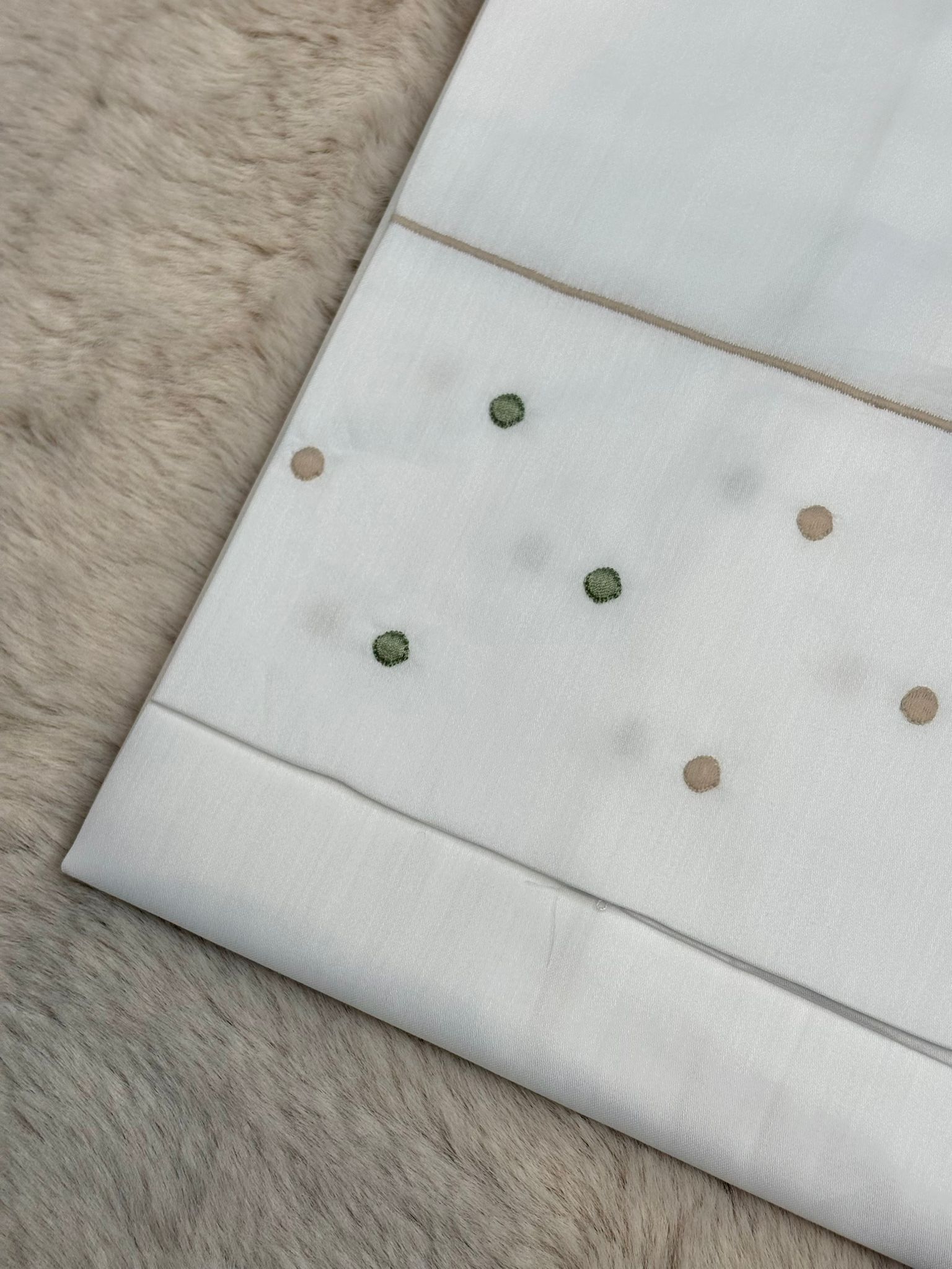 Lenzuolo con ricamo verde e beige - Marlù