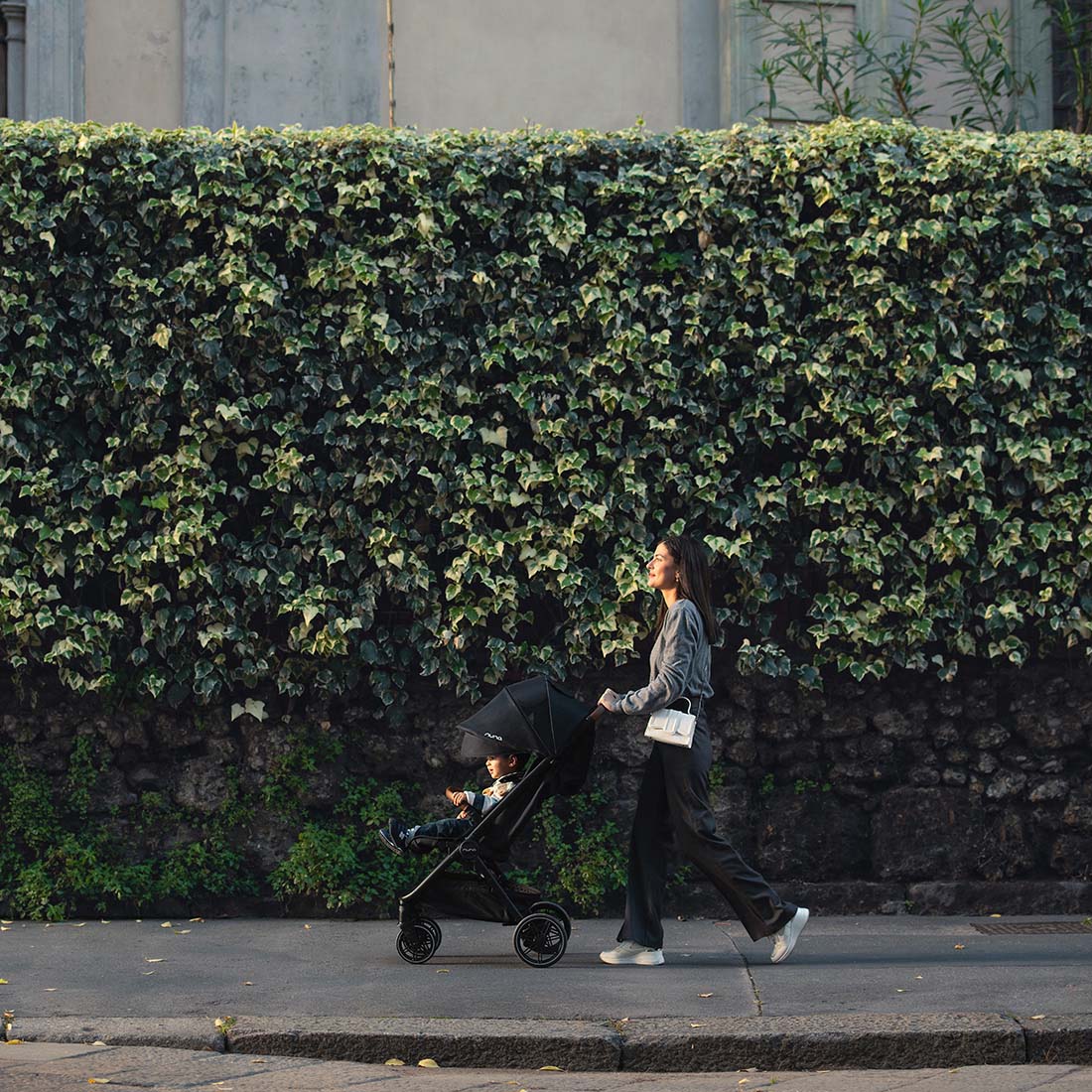 trvl™ lx Passeggino ultra-leggero a chiusura compatta - Nuna